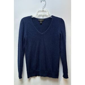 Cashmere Charter Club luxury navy blue v-neck sweater size Small. #6-1522